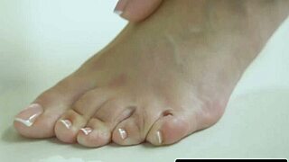 Candee Licious, fuck my ass and feet!