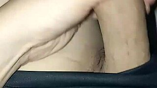 PRETTY NOVINHO CRAVES BANANA SUCK