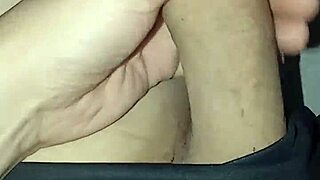 PRETTY NOVINHO CRAVES BANANA SUCK