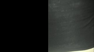 transando na casa de amigos durante uma festa turns into wild outdoor hairy pussy fun