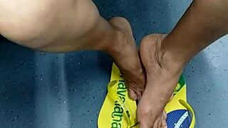 brazilian mature's flip flop play hides her voyeur foot fetish secrets