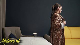 hairy mature gerda ice moans riding cock for masseuse happy ending?