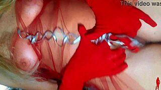 ho ho ho check this mature latina's wet hairy pussy 🎄🍑😍