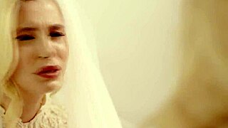 Young Bride Carolina Sweets Tribs Pussy with Grandma Julia Ann