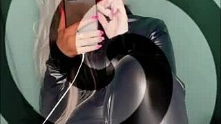 slip into my used panties all day at work now