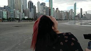 minha belinha gravida novinha ninfetinha seduzindo na praia com barriga fofa!