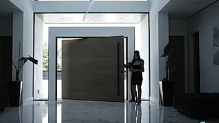 Vanna Bardot's trimmed pussy milks monster cock deepthroat sloppy