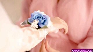 Young Bride Carolina Sweets Tribs Pussy with Grandma Julia Ann