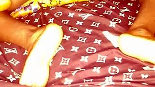 juicy pussy too wet to stop pounding?