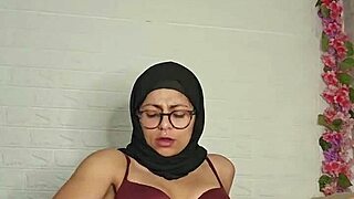 mia niqab bounces cute arab ass on 12-inch bbc dildo homemade