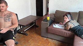 safada's huge ass stops my game so i bareback fuck her pussy raw