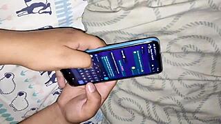 mi hermanastra paga con tetas y mamada para guardar secreto de tinder