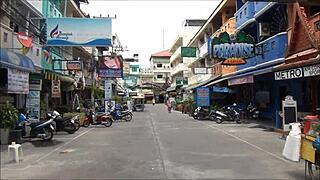 soi lk metro pattaya draws crowds of thai and chinese tourists