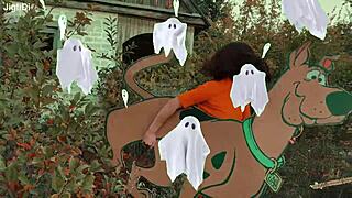 hey scooby i solved the mystery now fuck me velma style 😏🔍