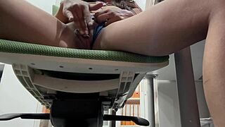 Pillada masturbating at work... gets huge ass blowjob ugh!!