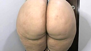 colombian friend's fat ass mom sends christmas thong pussy tease video