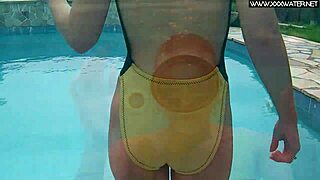 mmm i love sucking this hot cock poolside getting it so wet