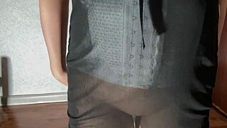 Pregnant Mommy's Open Vagina Prolapses After Birth Milk