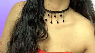 madrastra infiel afeita masajea polla dura de hijastro porno