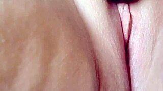 chubby bbw masturbates close-up till she explodes in orgasm 😩💦