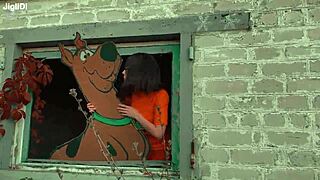 hey scooby i solved the mystery now fuck me velma style 😏🔍