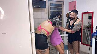 nosy neighbor shows up at midnight for sugar... ends up getting eaten out 👅🔥