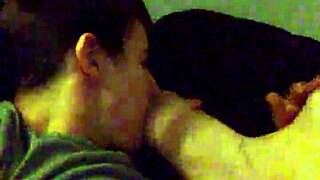 Homemade couple slurps monster cock blowjob 😍🍆💦