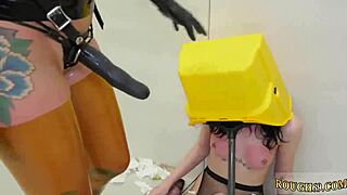 Mixed Teen's First HD London Bridge Sex Position