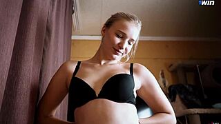 Handless deepthroat blowjob overflows pretty teen's mouth with huge cum load