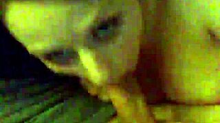 Homemade couple slurps monster cock blowjob 😍🍆💦