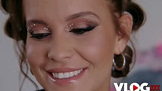 curvy brunette jennifer mendez gifts her juicy pussy for rough pounding backstage