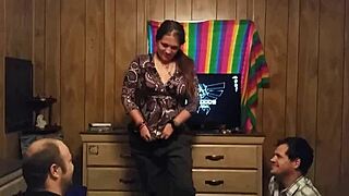 vannah gets a sneaky outdoor blowjob tribute facial dare