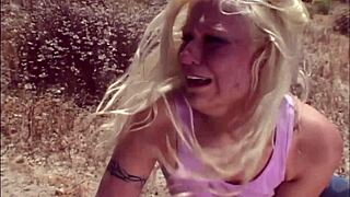 depraved blonde slut in desert craves assfucking cum swallow more than water?? barefoot riding deepthroat 😩💦