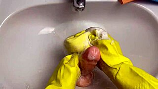 housewife cleans her dripping dildo post-pussy play in homemade tease