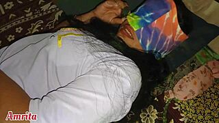 desi indian stepsis sneaks bed sex with brother shaking ass