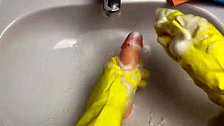 housewife cleans her dripping dildo post-pussy play in homemade tease
