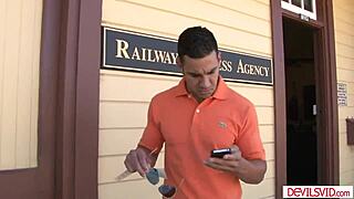 Girlfriend's Naked Pic Lures Boyfriend to Choke Fuck Her Shaved Pussy Hard?