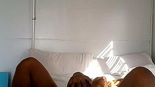 wanna see lilpuddingbowls' wet black pussy get sexy?