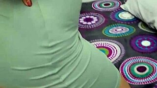 nalgona colombiana del barrio gets fucked hard by horny lover