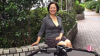 Forty-Year-Old Wife Akiko Nishina's AV Debut: Beginner Blowjobs and Rides.