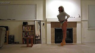 Rachel St Clair's Handcuffed Ass Bound in BDSM Booty Tease Show