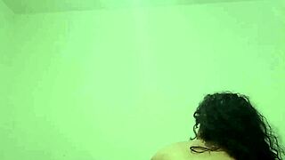 sexy paulista slut dances funk, flashes wet pussy before baile gangbang