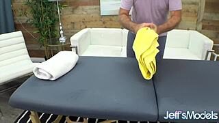 Does hairy plumper Kendra Lee Ryan crave the deepest rubdown?