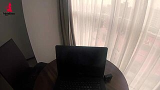 jefe fucks his horny latina secretary malefikas