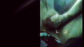 Old Man Cheats with Pretty Barefoot Footjob Toes