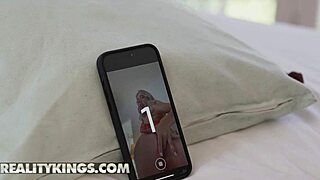 Angie Lynx craves Jesus Reyes' piledriver ecstasy