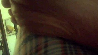 Nicoletta's Bare Feet Walked All Day, Now Sexy Slave Worship
