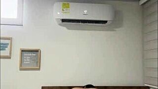 le doy buena compania a mi hermanastro hasta que cabalga en su rica polla