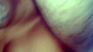 me encanta como mi viejo me coje profundo