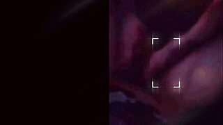 Old Man Cheats with Pretty Barefoot Footjob Toes